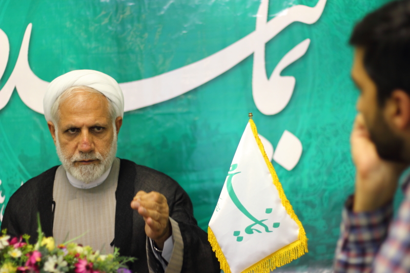 حجت الاسلام وحید احمدی، نماینده کنگاور در حاشیه بازدید از سایت «نماینده»