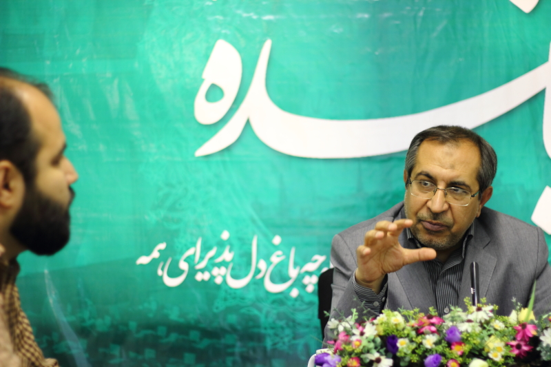 جمشید جعفرپور، نماینده لارستان، در حاشیه بازدید از سایت «نماینده»