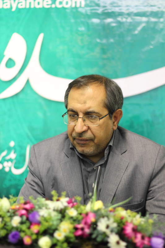جمشید جعفرپور، نماینده لارستان، در حاشیه بازدید از سایت «نماینده»