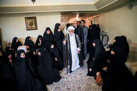 آیت الله جنتی بر پیکر آیت الله خزعلی
