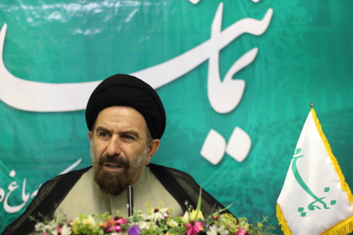 حجت الاسلام بزرگواری در حاشیه بازدید از سایت «نماینده»