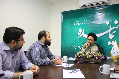حجت الاسلام بزرگواری در حاشیه بازدید از سایت «نماینده»