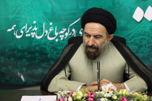 حجت الاسلام بزرگواری در حاشیه بازدید از سایت «نماینده»