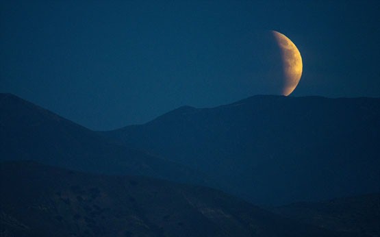 لحظه زیبای ماه گرفتگی در سراسر جهان