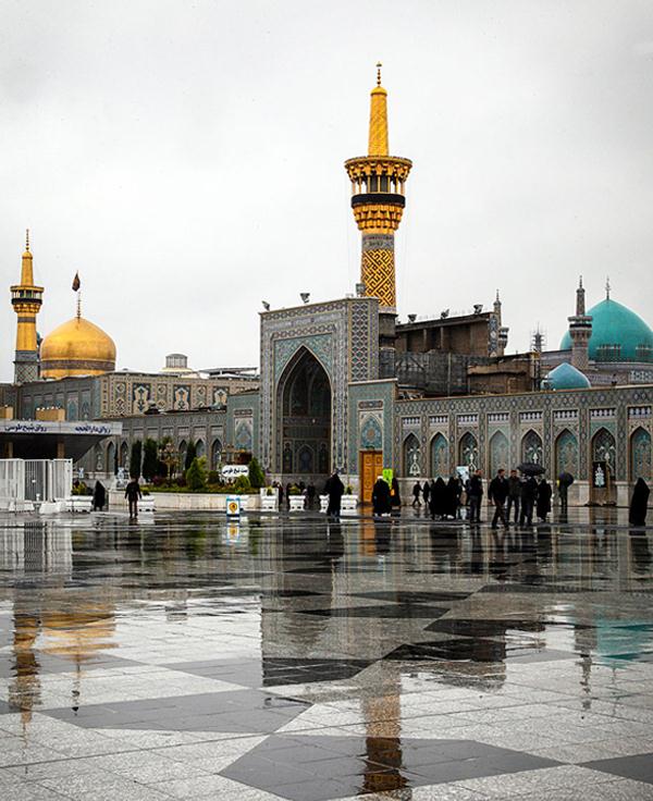 نزول رحمت الهی در حرم امام رضا(ع)