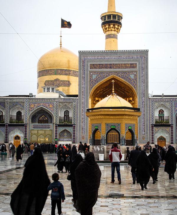 نزول رحمت الهی در حرم امام رضا(ع)