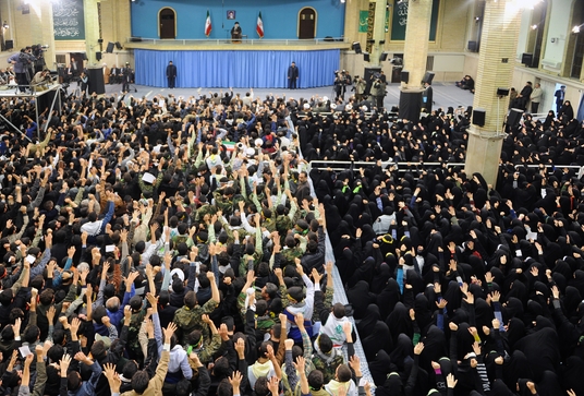 دیدار دانشجویان و دانش آموزان با رهبرانقلاب