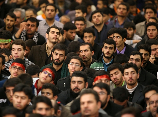 دیدار دانشجویان و دانش آموزان با رهبرانقلاب