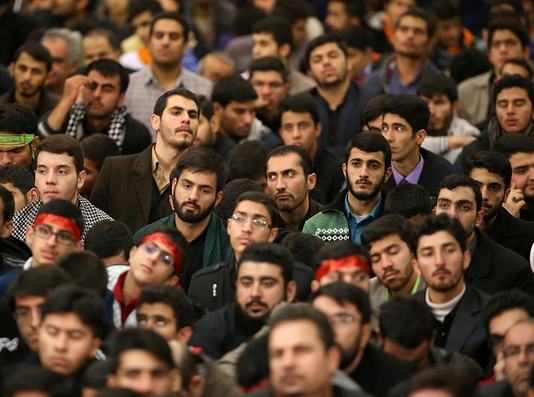 دیدار دانشجویان و دانش آموزان با رهبرانقلاب
