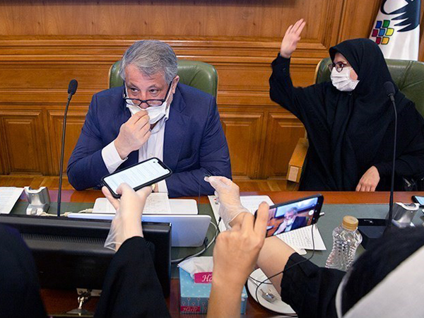 تصاویر/فاصله گذاری به سبک اعضای شورای شهر
