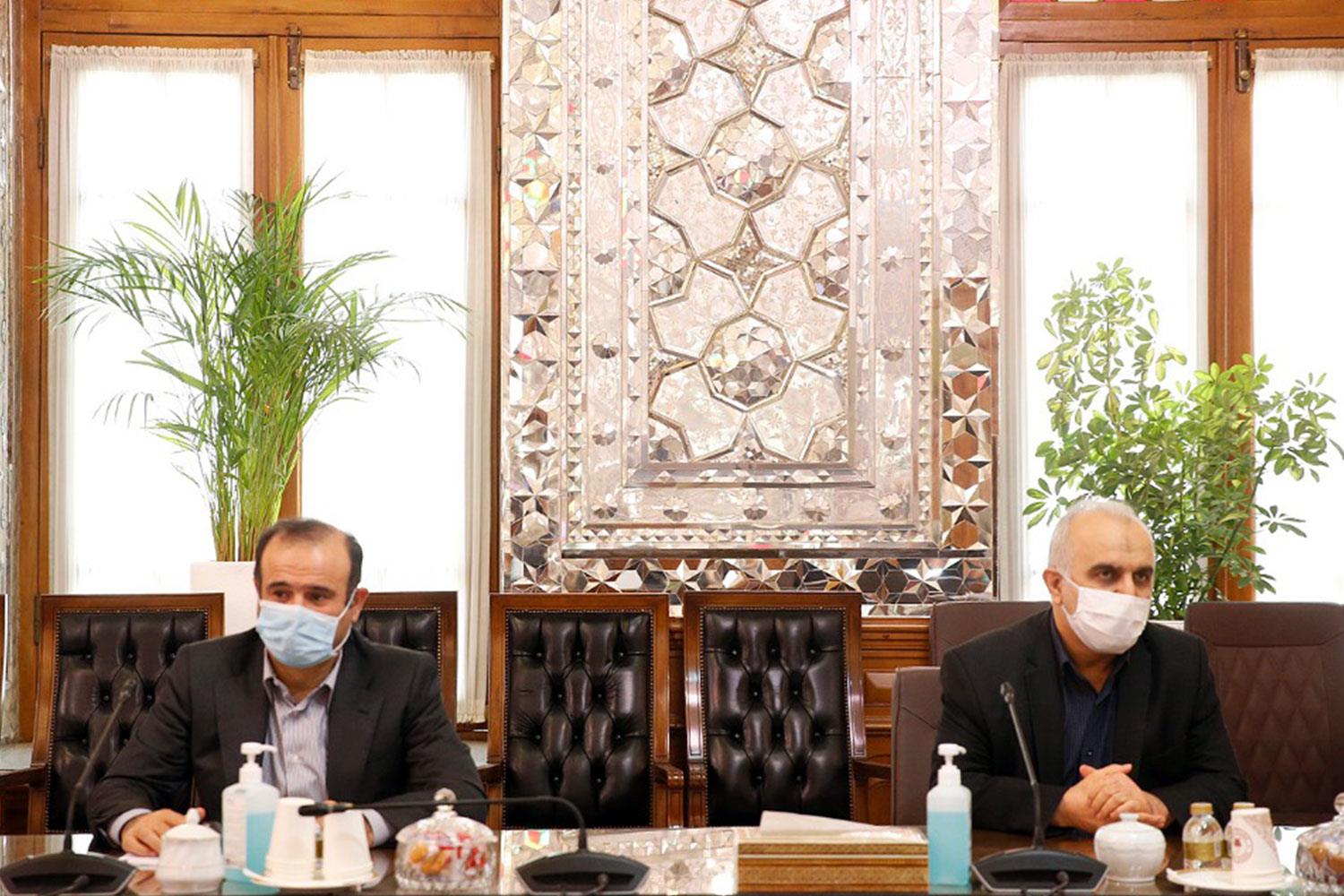 نشست مشترک رئیس مجلس، وزیر اقتصاد و رئیس سازمان بورس با موضوع بررسی مسائل بازار سرمایه