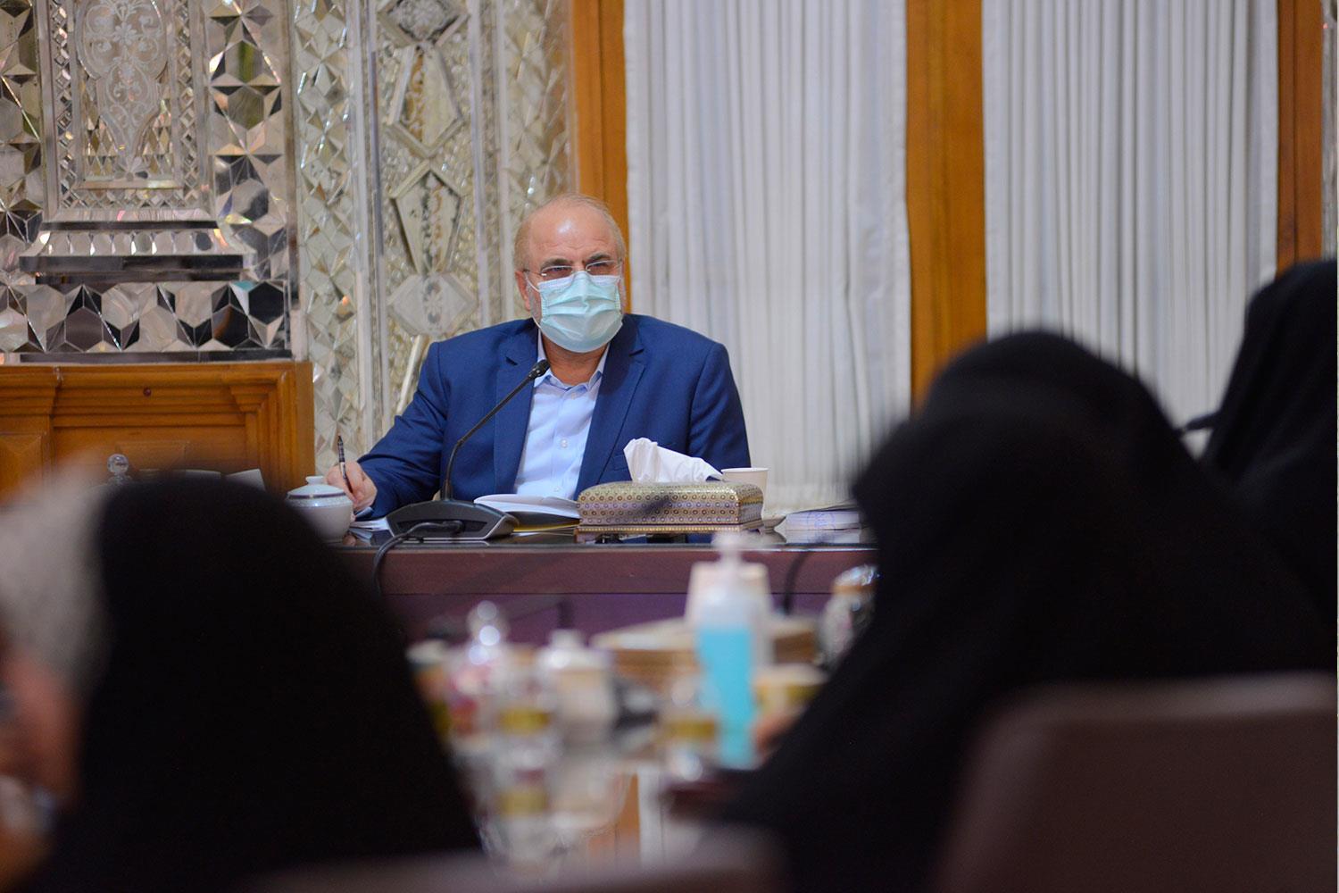 نشست مشترک اعضای فراکسیون بانوان مجلس با دکتر محمدباقر قالیباف